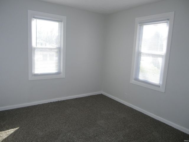 1120 Saint George Road, Evansville, IN 47711