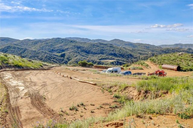 2 Decker Canyon Road, Ortega Mountain, CA 92530