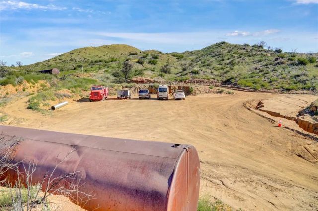 2 Decker Canyon Road, Ortega Mountain, CA 92530