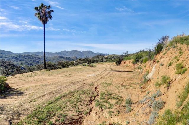 2 Decker Canyon Road, Ortega Mountain, CA 92530