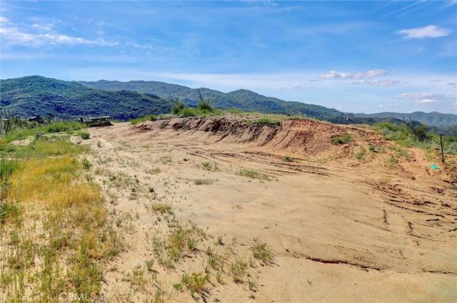 2 Decker Canyon Road, Ortega Mountain, CA 92530