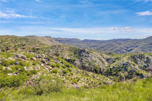 2 Decker Canyon Road, Ortega Mountain, CA 92530