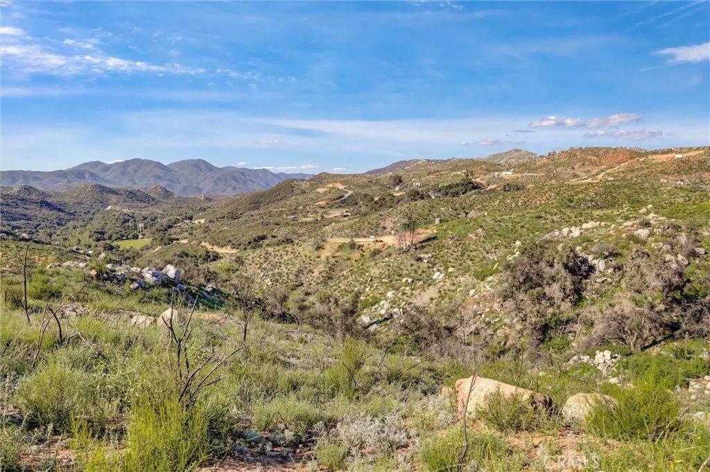 2 Decker Canyon Road, Ortega Mountain, CA 92530