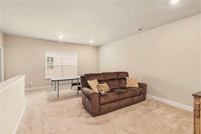 555 Timberbrook Drive, Sharpsburg, GA 30277