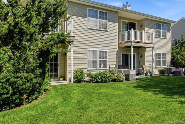 907 Altessa Boulevard, Melville, NY 11747