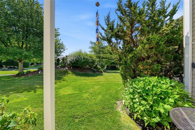 907 Altessa Boulevard, Melville, NY 11747