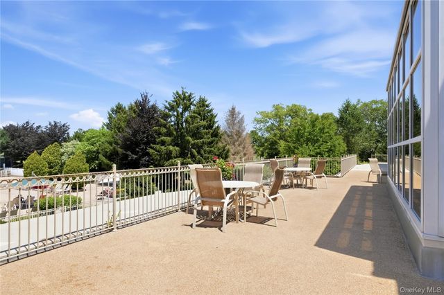 907 Altessa Boulevard, Melville, NY 11747