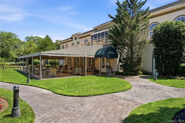 907 Altessa Boulevard, Melville, NY 11747