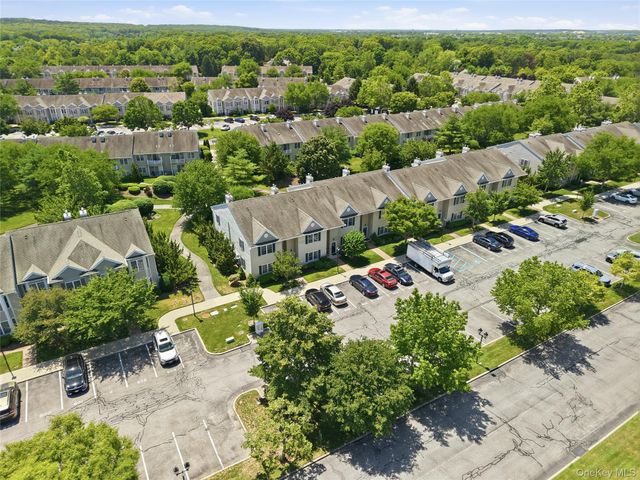 907 Altessa Boulevard, Melville, NY 11747