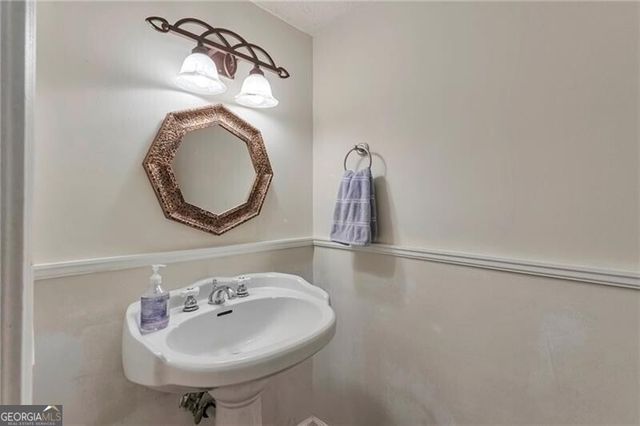 8 Arpege Way NW, Atlanta, GA 30327
