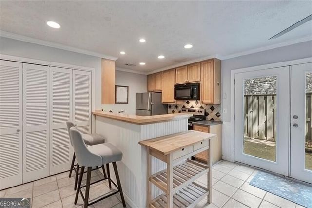 8 Arpege Way NW, Atlanta, GA 30327