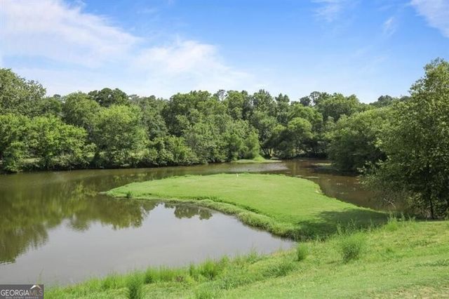 8 Arpege Way NW, Atlanta, GA 30327