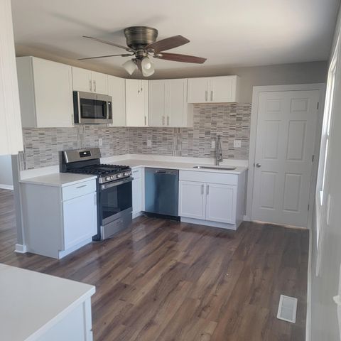 1348 S Illinois Street, Hobart, IN 46342