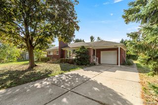 7241 Lucerne Street, Dearborn Heights, MI 48127
