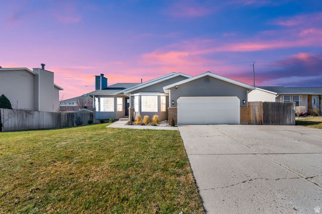 11062 S SANDY DUNES DR, Sandy, UT 84094