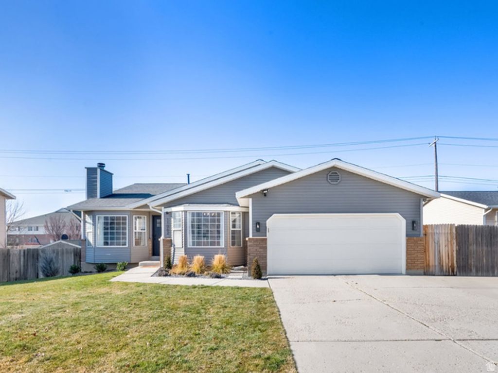 11062 S SANDY DUNES DR, Sandy, UT 84094