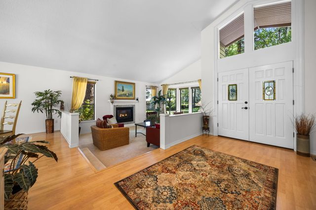 20430 Snowmass Court, Bend, OR 97702