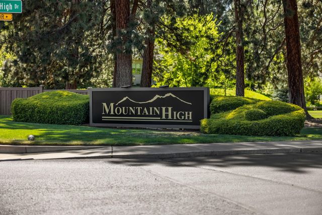 20430 Snowmass Court, Bend, OR 97702
