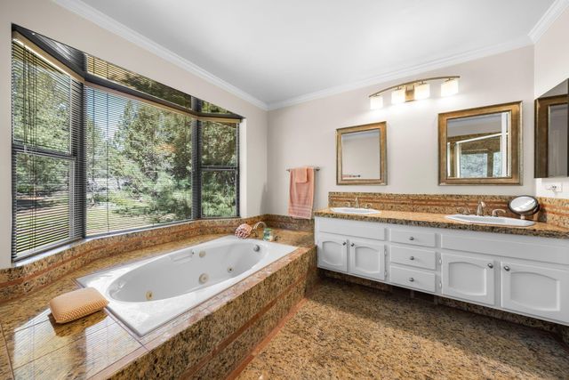 20430 Snowmass Court, Bend, OR 97702