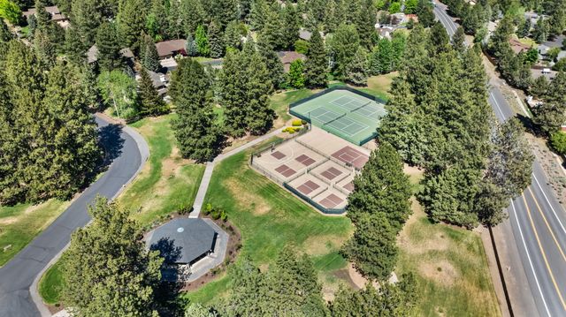 20430 Snowmass Court, Bend, OR 97702
