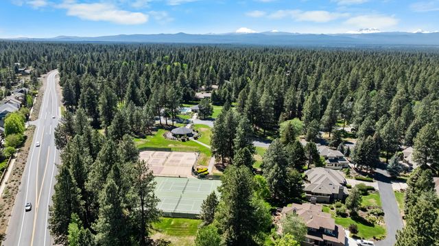 20430 Snowmass Court, Bend, OR 97702