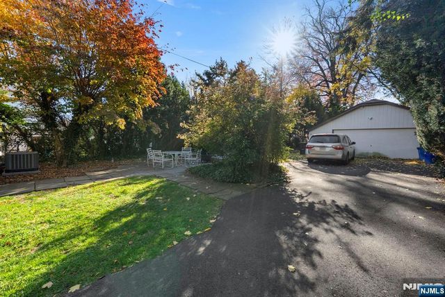 10 Almira Street, Bloomfield, NJ 07003