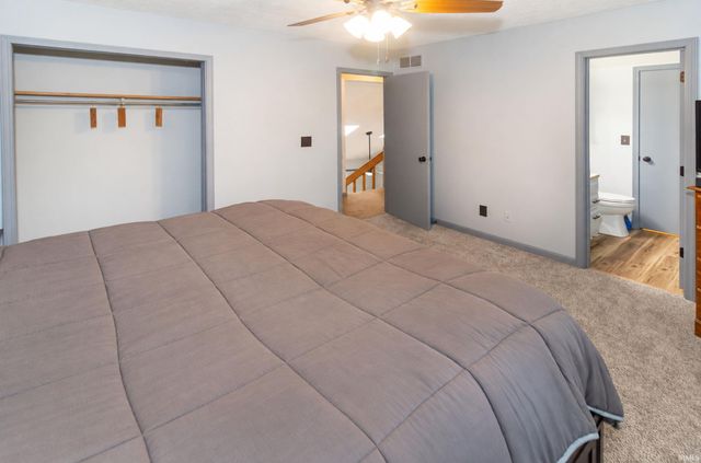 5622 Maple Lane, Newburgh, IN 47630