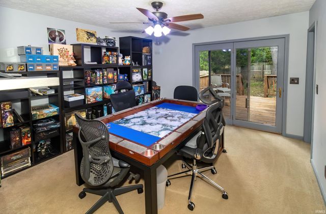 5622 Maple Lane, Newburgh, IN 47630
