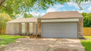 7502 Dawnbriar Court, Houston, TX 77489