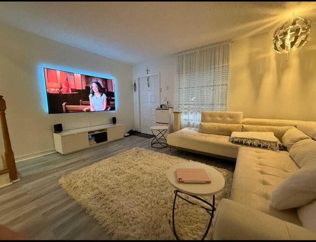 769 SE 1st Way 85, Deerfield Beach, FL 33441