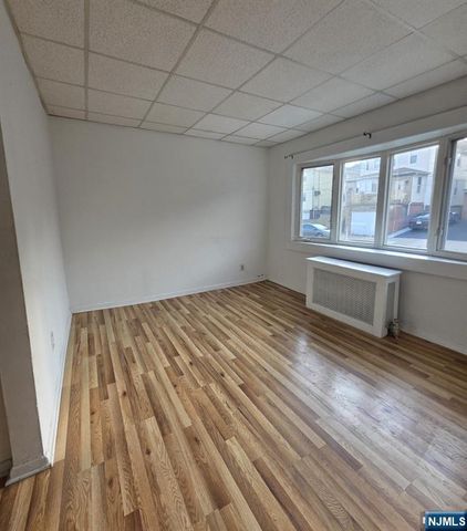 124 Farnham Avenue, Garfield, NJ 07026
