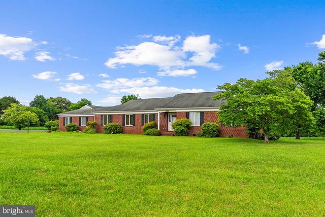 11889 CEMETERY RD, Remington, VA 22734
