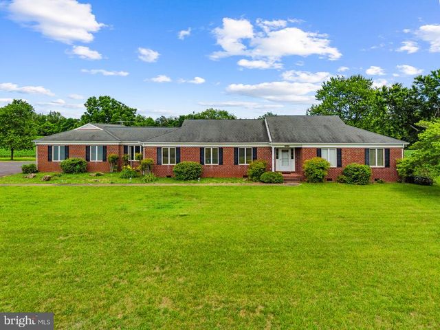 11889 CEMETERY RD, Remington, VA 22734