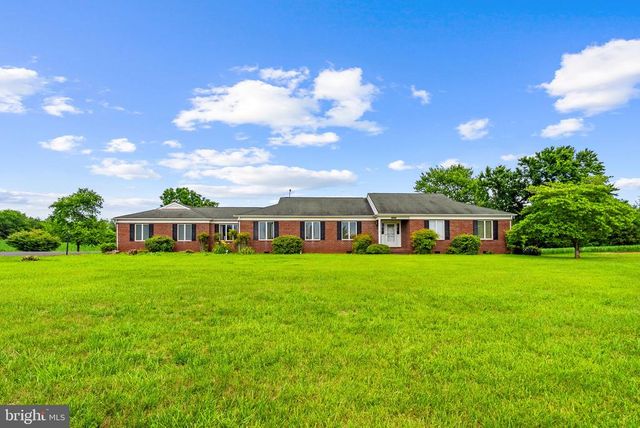 11889 CEMETERY RD, Remington, VA 22734