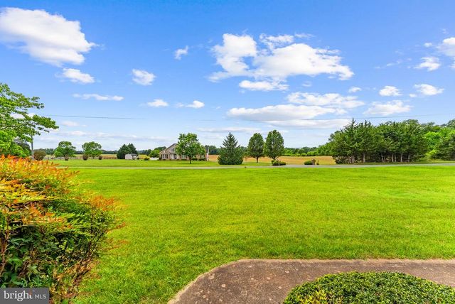 11889 CEMETERY RD, Remington, VA 22734