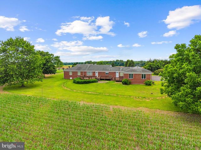 11889 CEMETERY RD, Remington, VA 22734