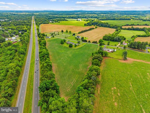 11889 CEMETERY RD, Remington, VA 22734