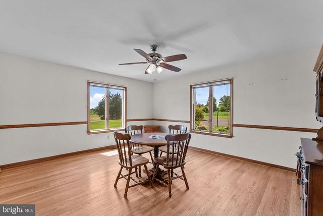 11889 CEMETERY RD, Remington, VA 22734