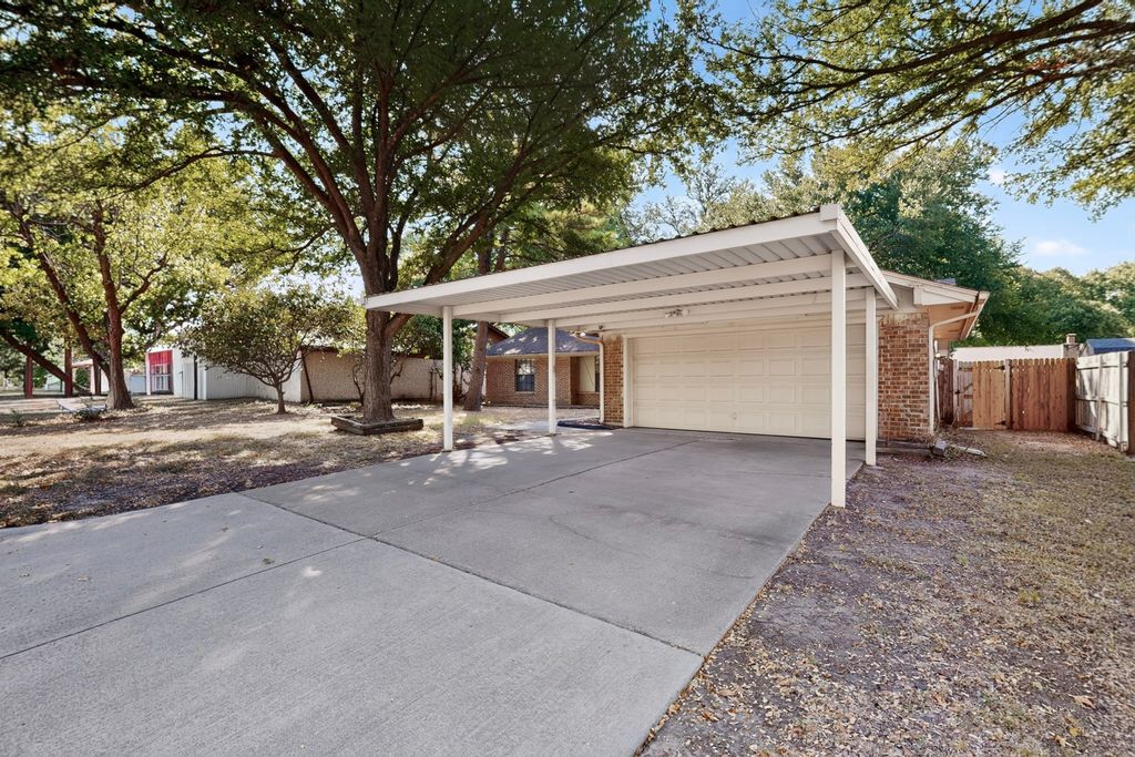 1020 Almond Drive, Mansfield, TX 76063 — photo 3