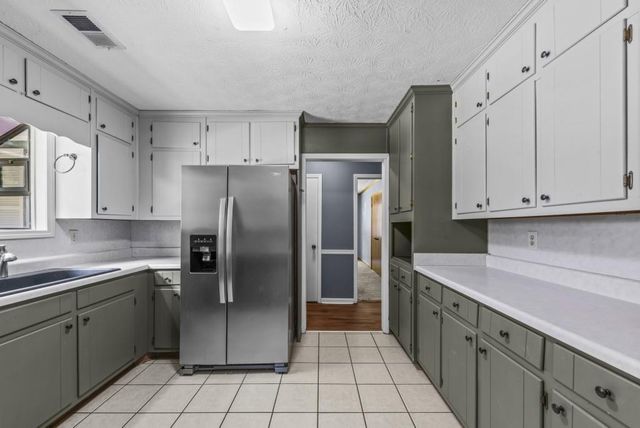 1320 Honey Creek Road SE, Conyers, GA 30013