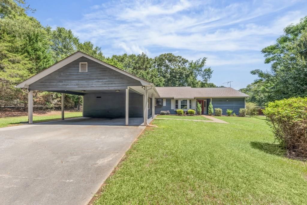 1320 Honey Creek Road SE, Conyers, GA 30013