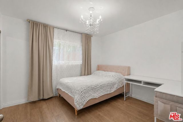 4300 Pampas Road, Woodland Hills (los Angeles), CA 91364