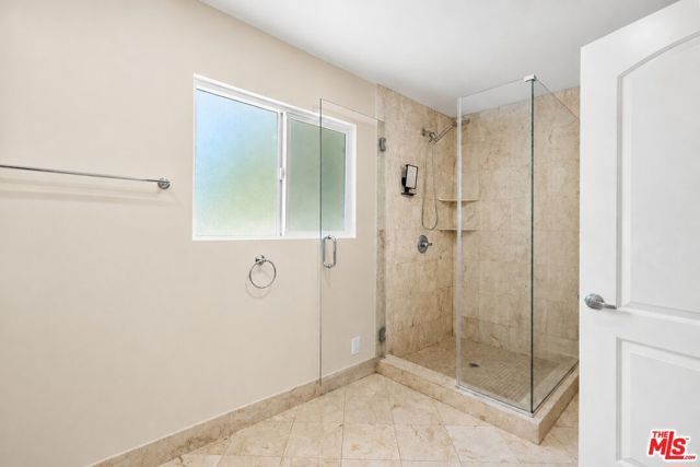 4300 Pampas Road, Woodland Hills (los Angeles), CA 91364