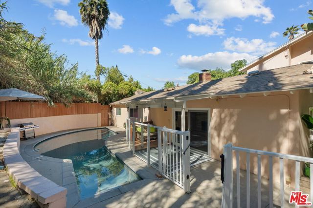 4300 Pampas Road, Woodland Hills (los Angeles), CA 91364