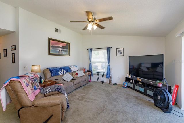 601 OAK MANOR CIRCLE, Orlando, FL 32825