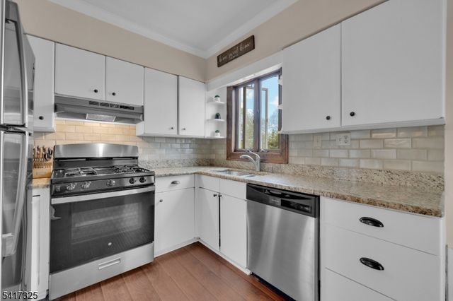 17 Lane Ave, West Caldwell Twp., NJ 07006