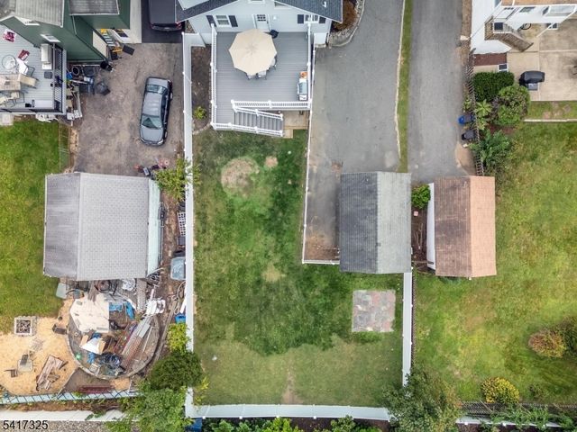 17 Lane Ave, West Caldwell Twp., NJ 07006