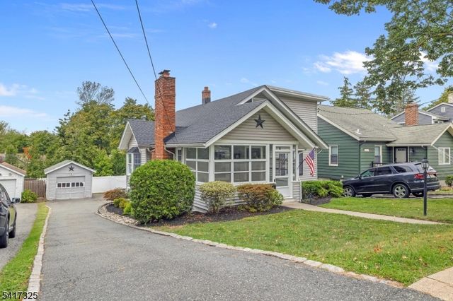 17 Lane Ave, West Caldwell Twp., NJ 07006