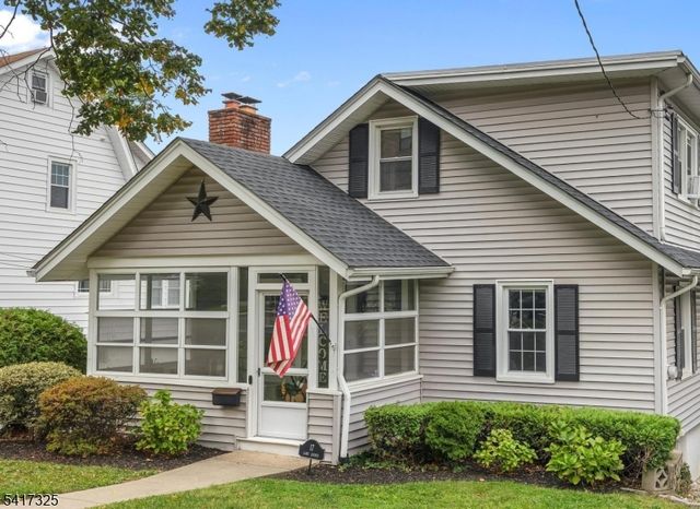 17 Lane Ave, West Caldwell Twp., NJ 07006