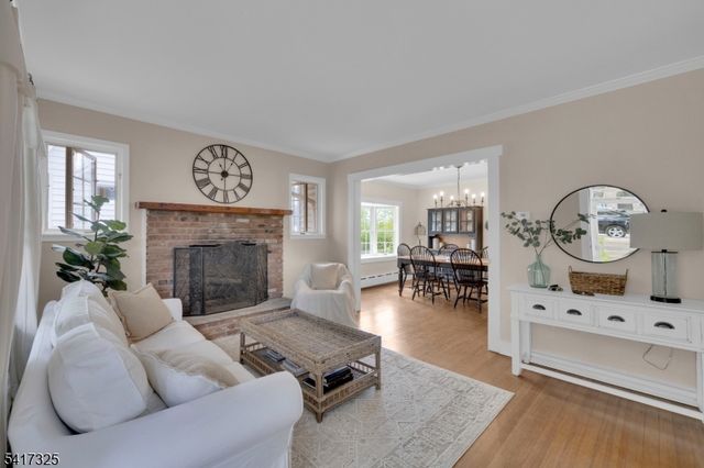 17 Lane Ave, West Caldwell Twp., NJ 07006